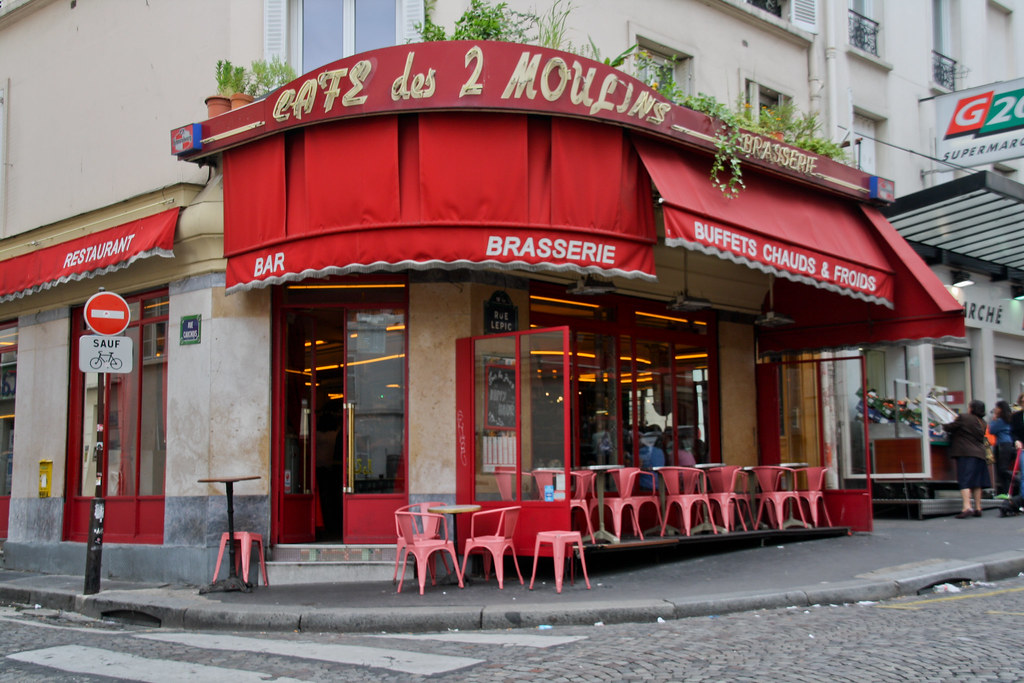 Café des Deux Moulins, parada do tour em Montmartre